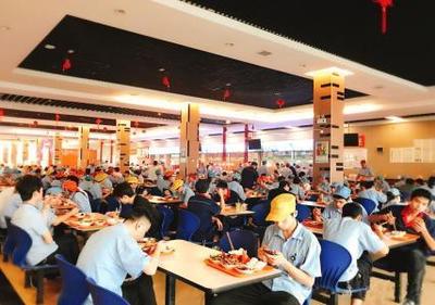 為什么大企業都選擇食堂外包？企業管理的深層考量與餐飲管理服務的價值